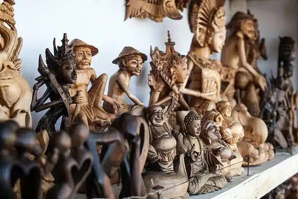 wood carving ubud